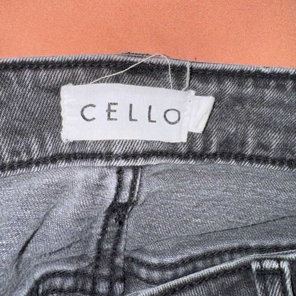 Women’s Charcoal Faded Skinny Jeans - Picture 3 of 4